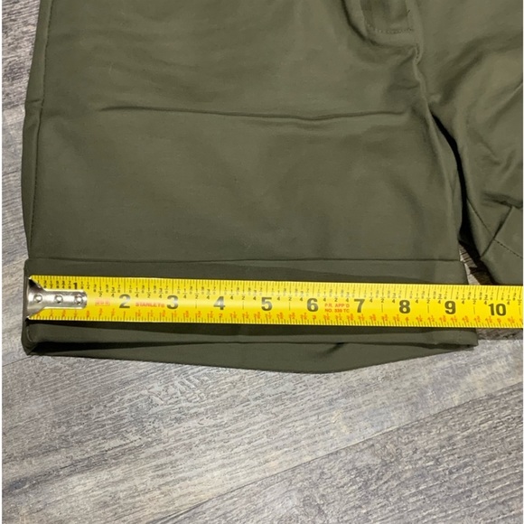 The Limited Drew Fit Shorts Green 0 NWT - Picture 12 of 13